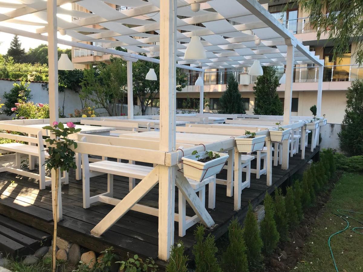 Family Hotel Akra Chernomorets Esterno foto