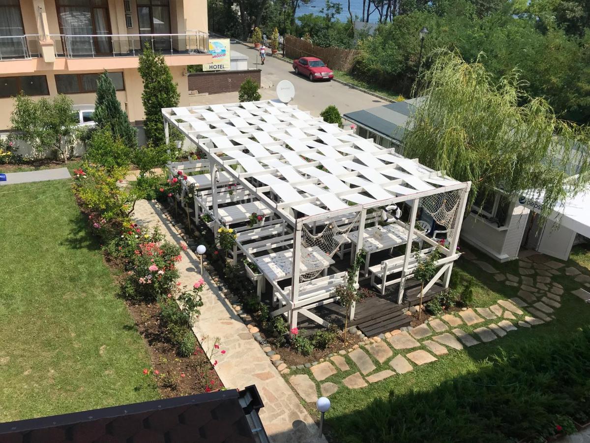 Family Hotel Akra Chernomorets Esterno foto