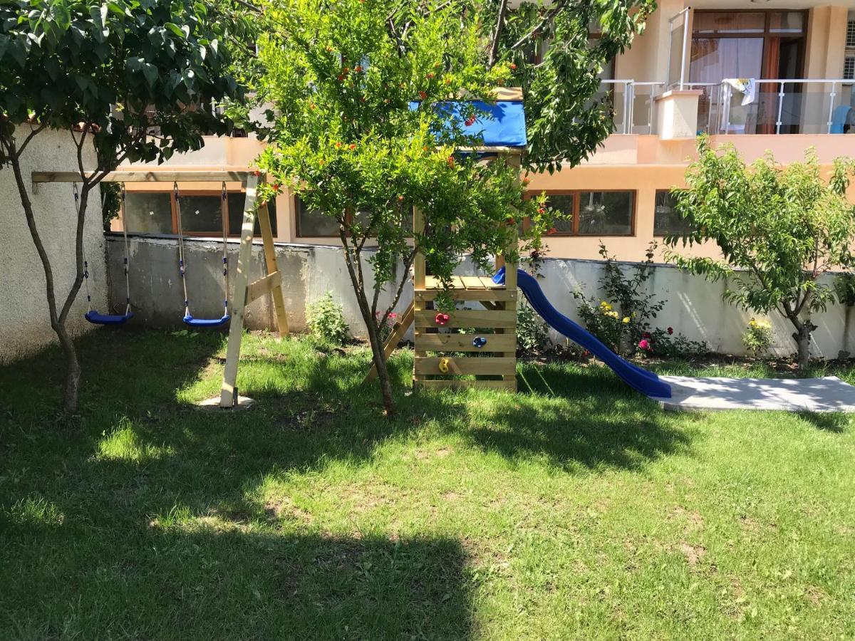 Family Hotel Akra Chernomorets Esterno foto