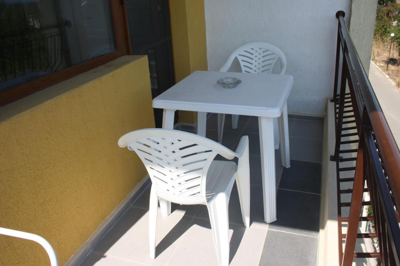 Family Hotel Akra Chernomorets Esterno foto