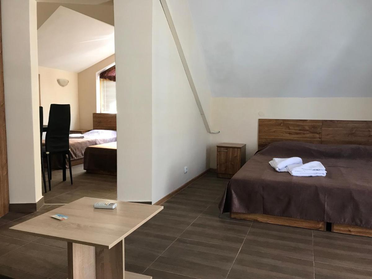 Family Hotel Akra Chernomorets Esterno foto